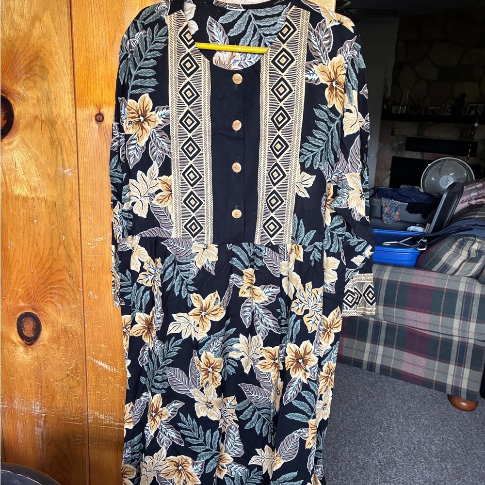 Black Floral Button-Front Women’s Dress